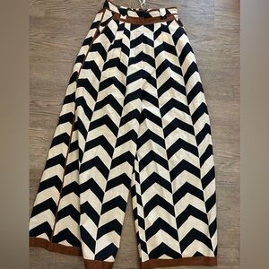 Chic Black and White Chevron A-Line pants - high waist